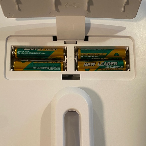 Impressions Vanity Touch Highlight LED Mirror - White - Picture 7 of 10